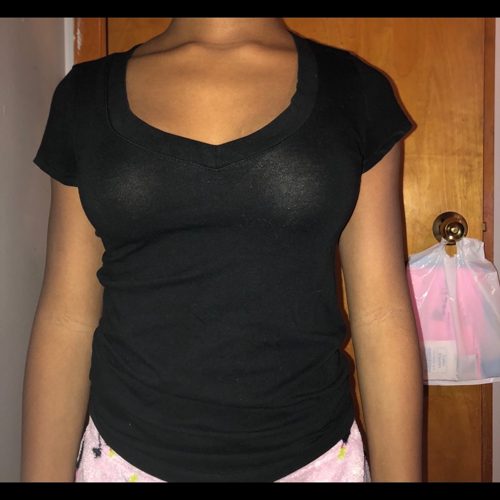 V-neck short sleeve black shirt